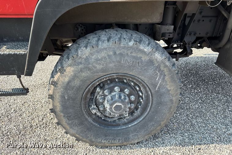 image for item DS4344 1997 Stewart and Stevenson Services INC M1078 flatbed truck