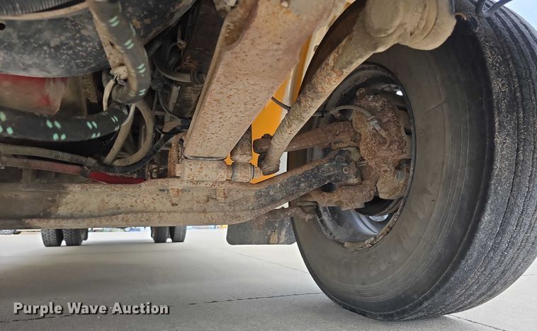 image for item DT6967 2011 Thomas Built Buses Saf-T-Liner school bus