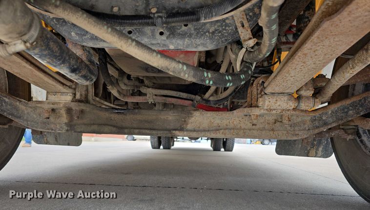 image for item DT6967 2011 Thomas Built Buses Saf-T-Liner school bus