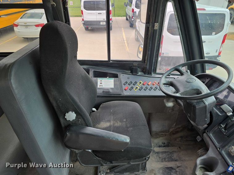 image for item DT6967 2011 Thomas Built Buses Saf-T-Liner school bus