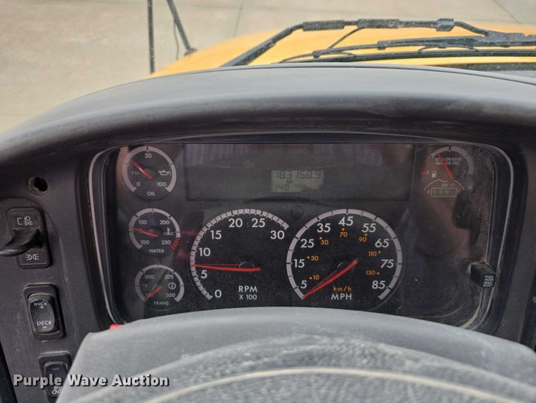 image for item DT6967 2011 Thomas Built Buses Saf-T-Liner school bus