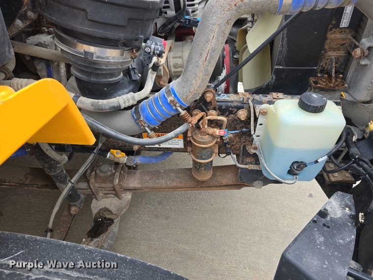 image for item DT6967 2011 Thomas Built Buses Saf-T-Liner school bus