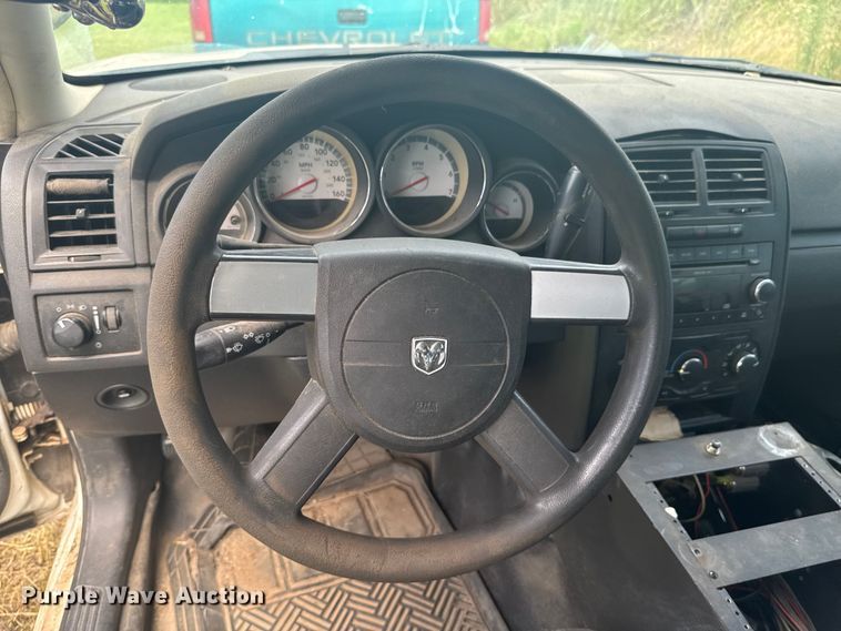 image for item DU9306 2010 Dodge Charger 