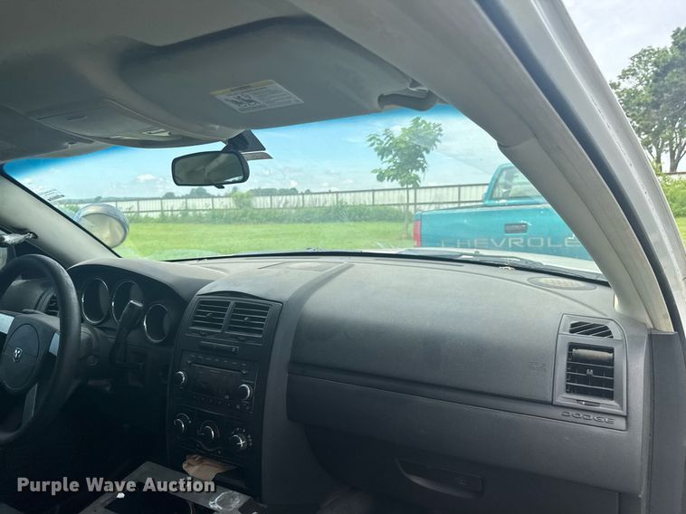 image for item DU9306 2010 Dodge Charger 