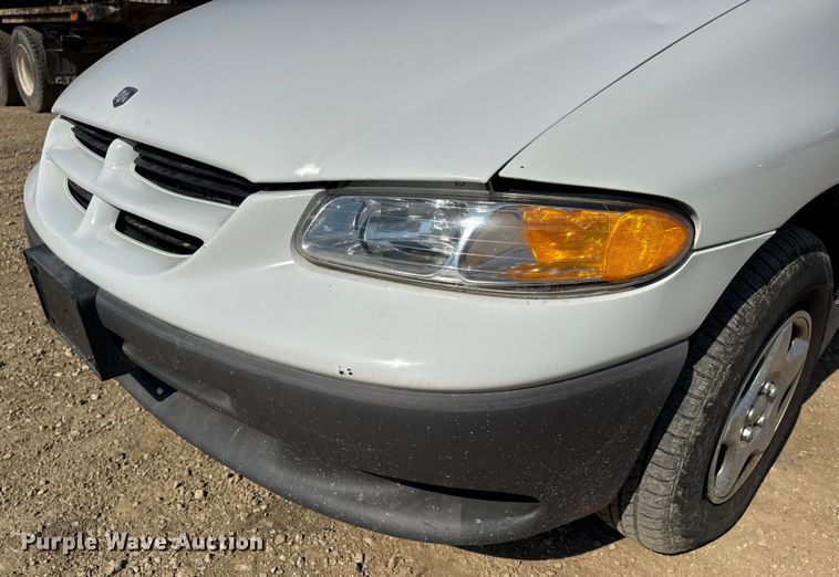 image for item DW3402 2000 Dodge Grand Caravan van