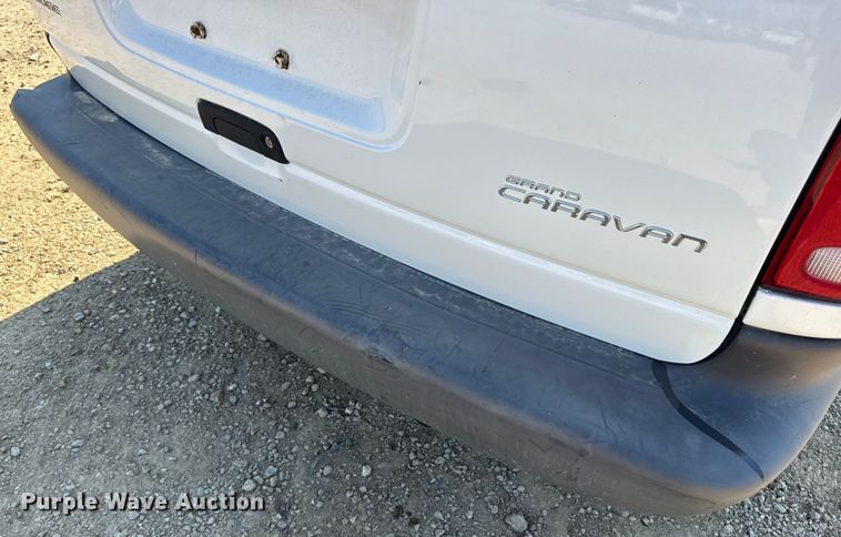 image for item DW3402 2000 Dodge Grand Caravan van