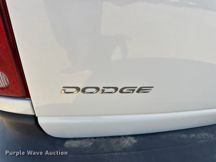 image for item DW3402 2000 Dodge Grand Caravan van
