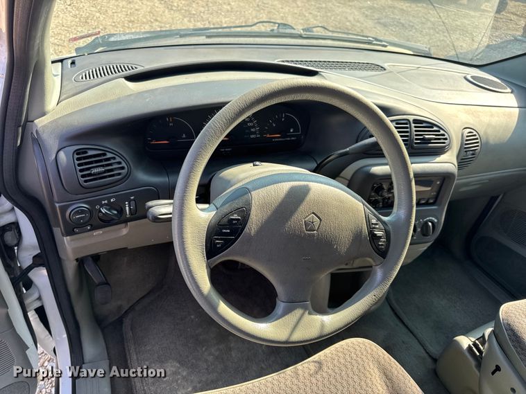 image for item DW3402 2000 Dodge Grand Caravan van