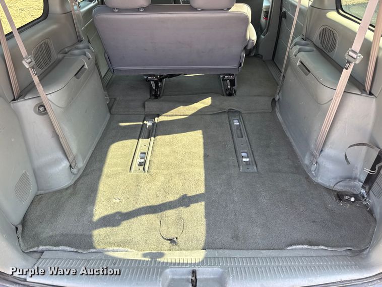 image for item DW3402 2000 Dodge Grand Caravan van