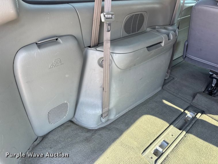 image for item DW3402 2000 Dodge Grand Caravan van