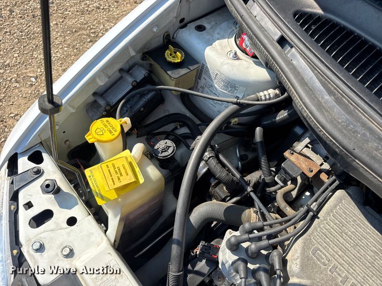 image for item DW3402 2000 Dodge Grand Caravan van