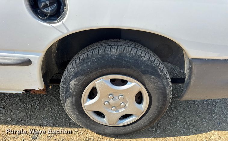 image for item DW3402 2000 Dodge Grand Caravan van