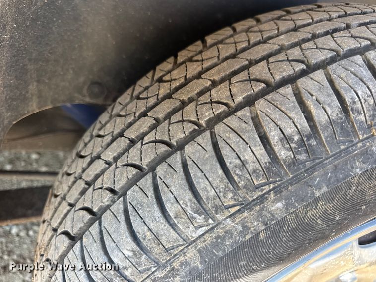 image for item DW3402 2000 Dodge Grand Caravan van