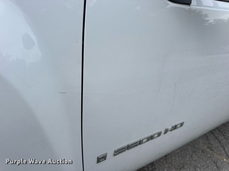 image for item DW3424 2007 Chevrolet Silverado 2500HD utility bed pickup truck