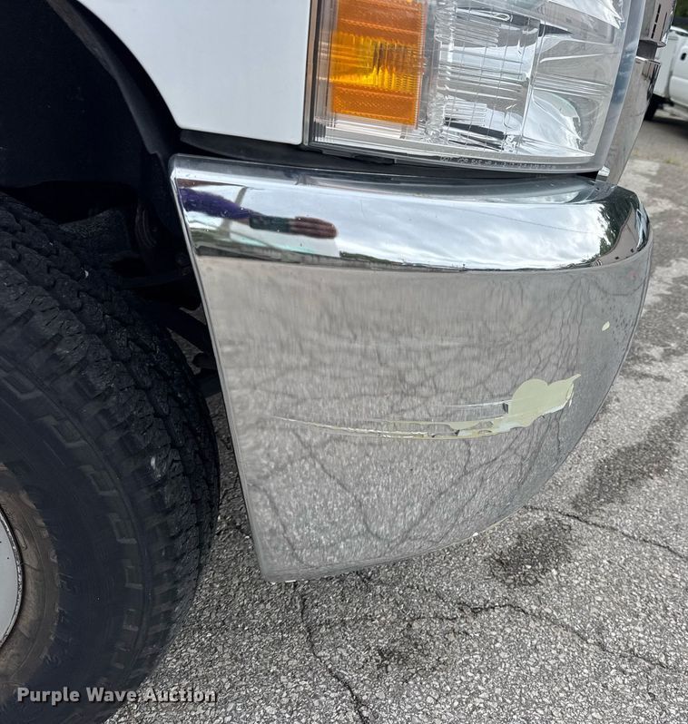 image for item DW3424 2007 Chevrolet Silverado 2500HD utility bed pickup truck