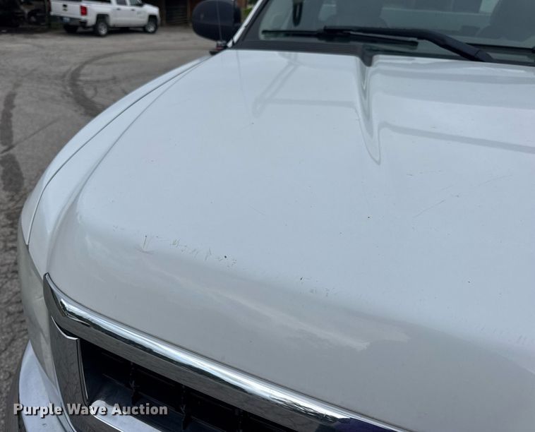 image for item DW3424 2007 Chevrolet Silverado 2500HD utility bed pickup truck