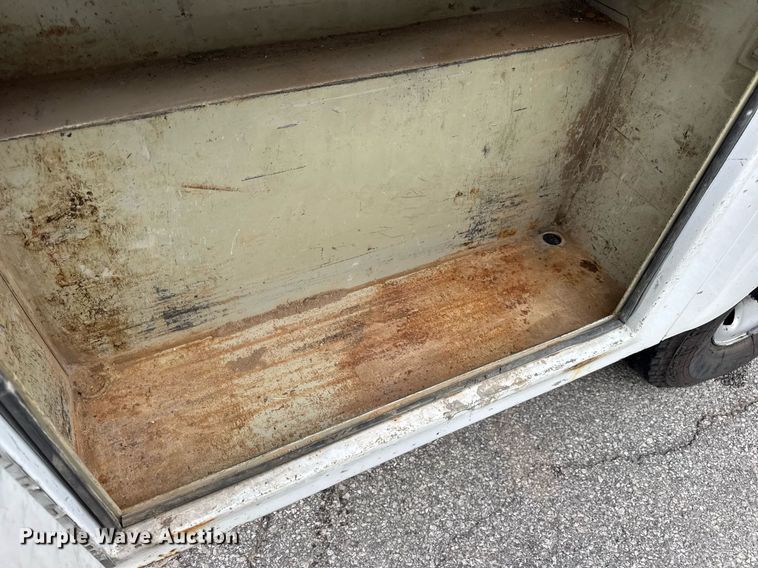 image for item DW3424 2007 Chevrolet Silverado 2500HD utility bed pickup truck