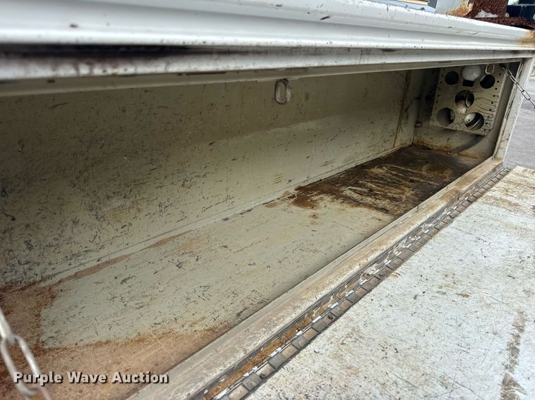 image for item DW3424 2007 Chevrolet Silverado 2500HD utility bed pickup truck