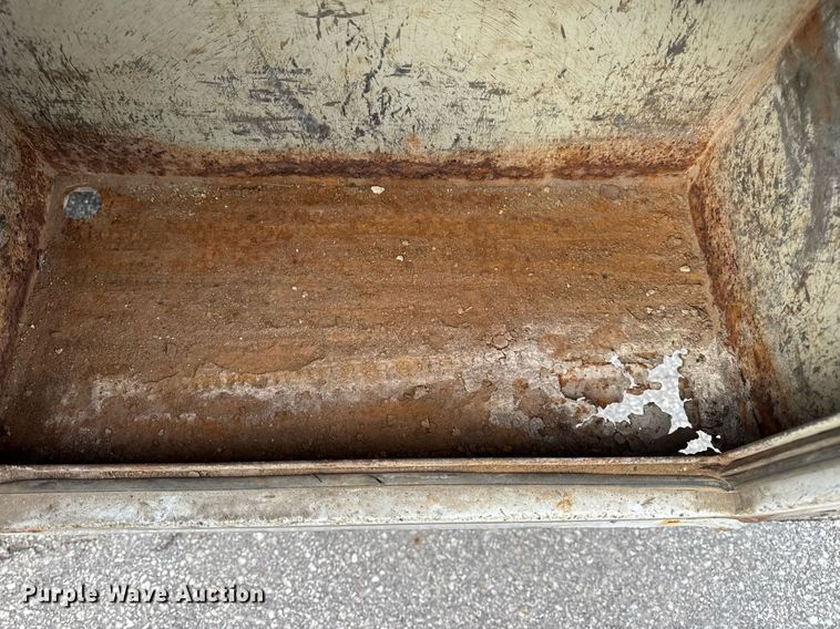 image for item DW3424 2007 Chevrolet Silverado 2500HD utility bed pickup truck