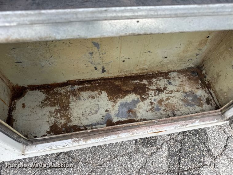 image for item DW3424 2007 Chevrolet Silverado 2500HD utility bed pickup truck