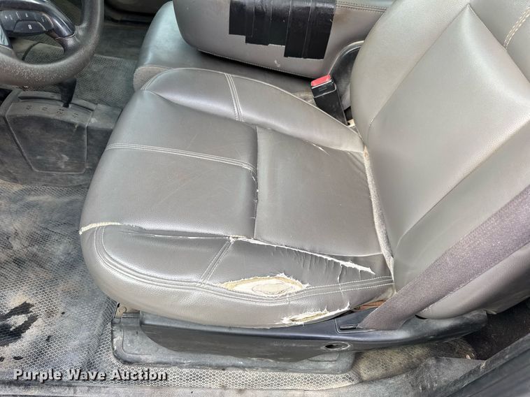 image for item DW3424 2007 Chevrolet Silverado 2500HD utility bed pickup truck