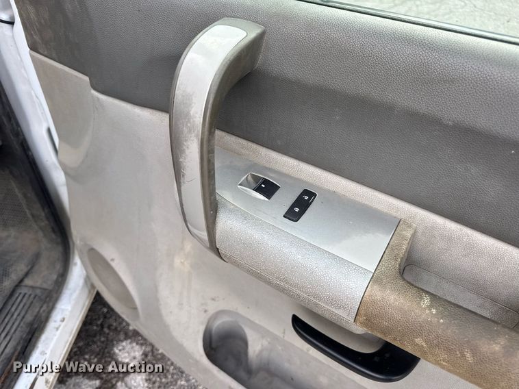 image for item DW3424 2007 Chevrolet Silverado 2500HD utility bed pickup truck