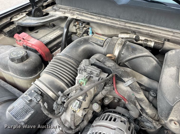 image for item DW3424 2007 Chevrolet Silverado 2500HD utility bed pickup truck