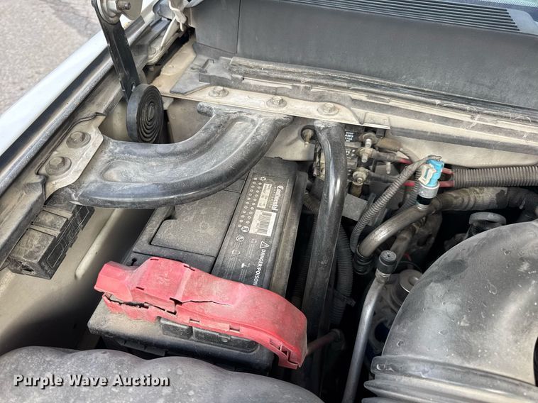 image for item DW3424 2007 Chevrolet Silverado 2500HD utility bed pickup truck