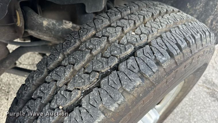 image for item DW3424 2007 Chevrolet Silverado 2500HD utility bed pickup truck