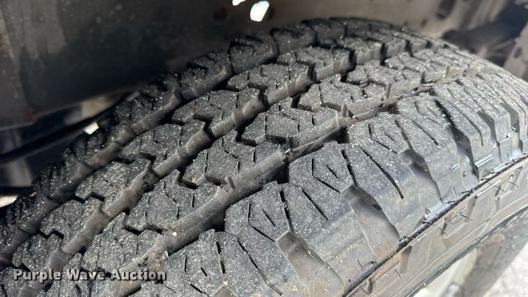 image for item DW3424 2007 Chevrolet Silverado 2500HD utility bed pickup truck