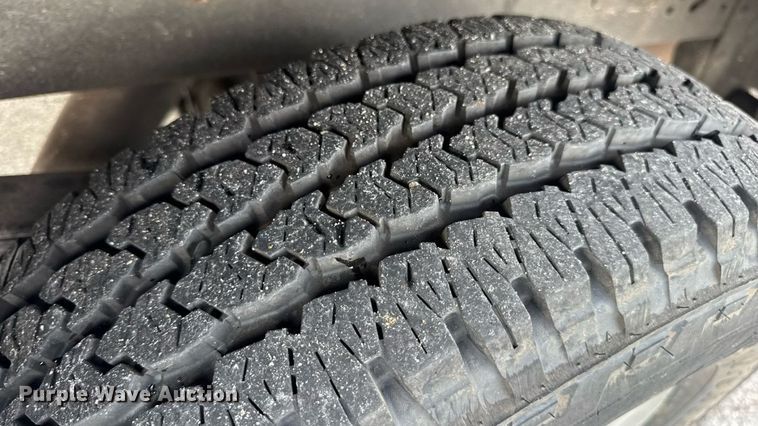 image for item DW3424 2007 Chevrolet Silverado 2500HD utility bed pickup truck