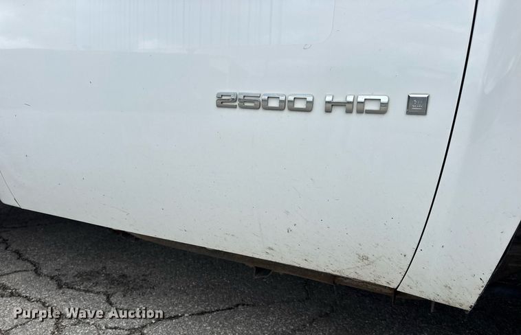 image for item DW3425 2007 Chevrolet Silverado 2500HD utility bed pickup truck