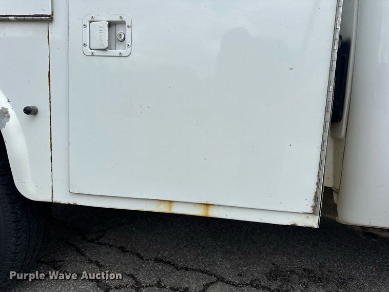 image for item DW3425 2007 Chevrolet Silverado 2500HD utility bed pickup truck