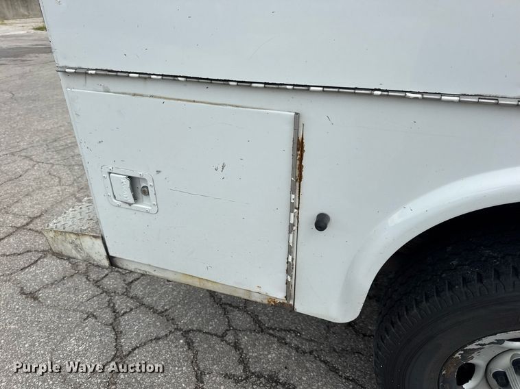 image for item DW3425 2007 Chevrolet Silverado 2500HD utility bed pickup truck