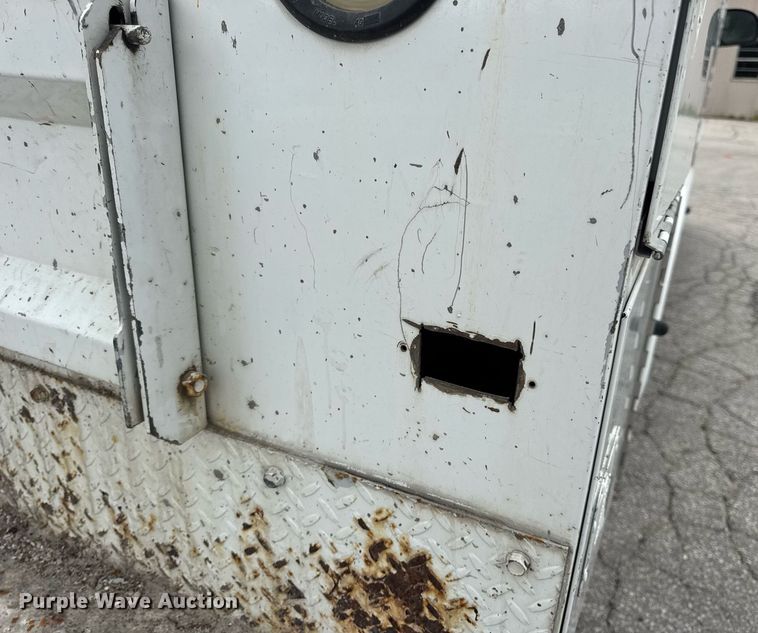 image for item DW3425 2007 Chevrolet Silverado 2500HD utility bed pickup truck