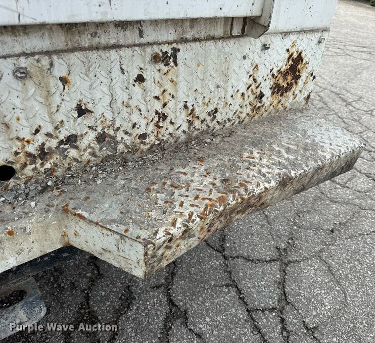 image for item DW3425 2007 Chevrolet Silverado 2500HD utility bed pickup truck