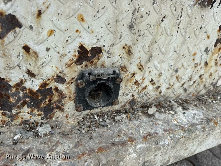 image for item DW3425 2007 Chevrolet Silverado 2500HD utility bed pickup truck