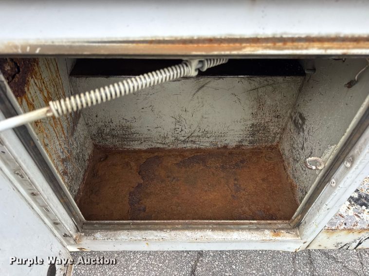 image for item DW3425 2007 Chevrolet Silverado 2500HD utility bed pickup truck