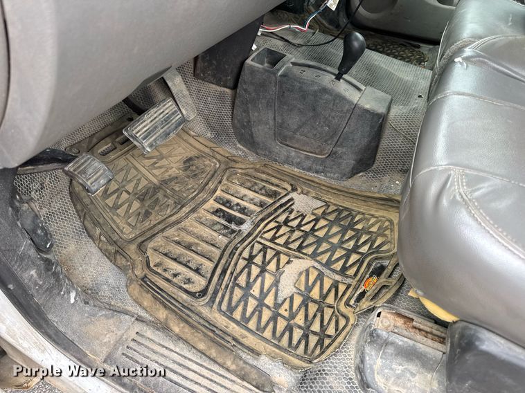 image for item DW3425 2007 Chevrolet Silverado 2500HD utility bed pickup truck