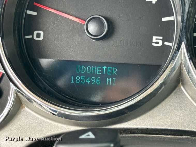 image for item DW3425 2007 Chevrolet Silverado 2500HD utility bed pickup truck