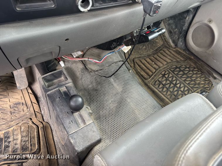 image for item DW3425 2007 Chevrolet Silverado 2500HD utility bed pickup truck