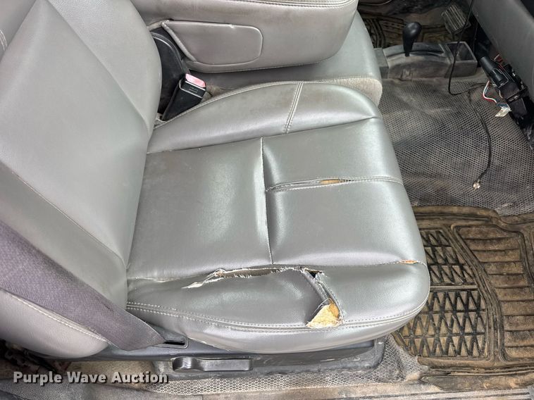 image for item DW3425 2007 Chevrolet Silverado 2500HD utility bed pickup truck