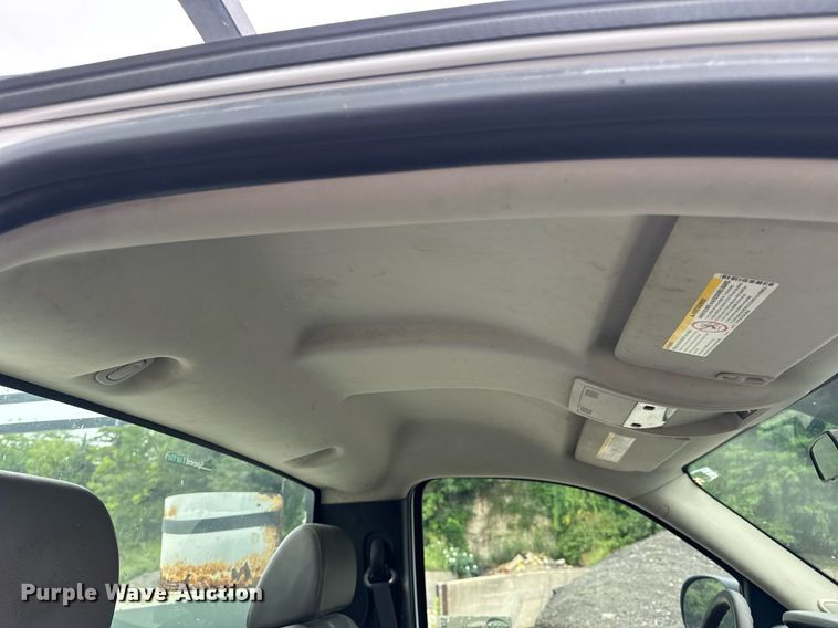 image for item DW3425 2007 Chevrolet Silverado 2500HD utility bed pickup truck