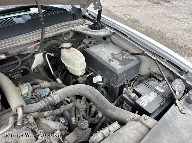 image for item DW3425 2007 Chevrolet Silverado 2500HD utility bed pickup truck