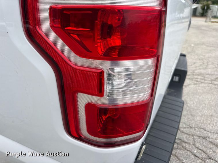 image for item DW3426 2018 Ford F150 SuperCab pickup truck