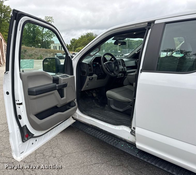 image for item DW3426 2018 Ford F150 SuperCab pickup truck