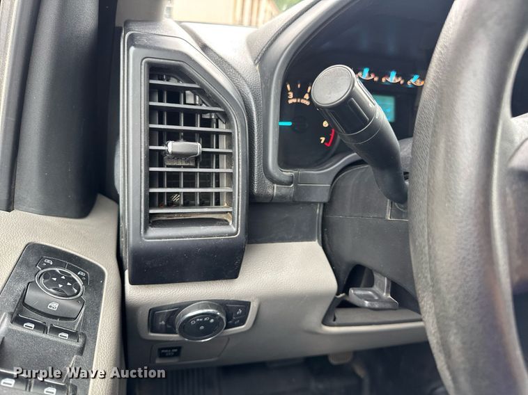 image for item DW3426 2018 Ford F150 SuperCab pickup truck