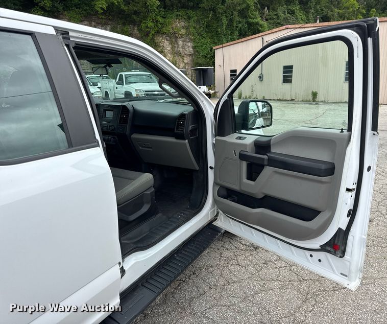 image for item DW3426 2018 Ford F150 SuperCab pickup truck