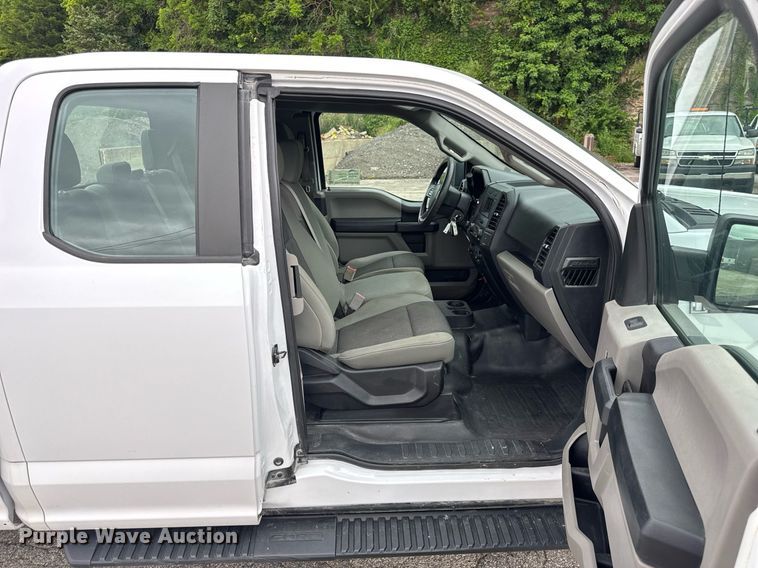 image for item DW3426 2018 Ford F150 SuperCab pickup truck