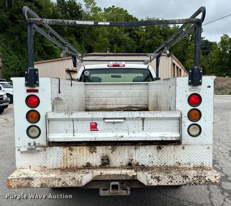 image for item DW3427 2006 Chevrolet Silverado 2500HD utility bed pickup truck